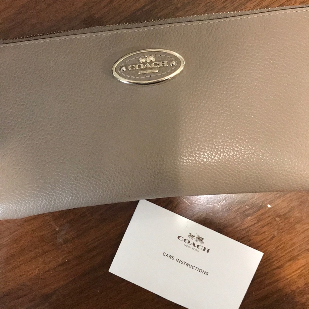 Coach wallet - Picture 3 of 3